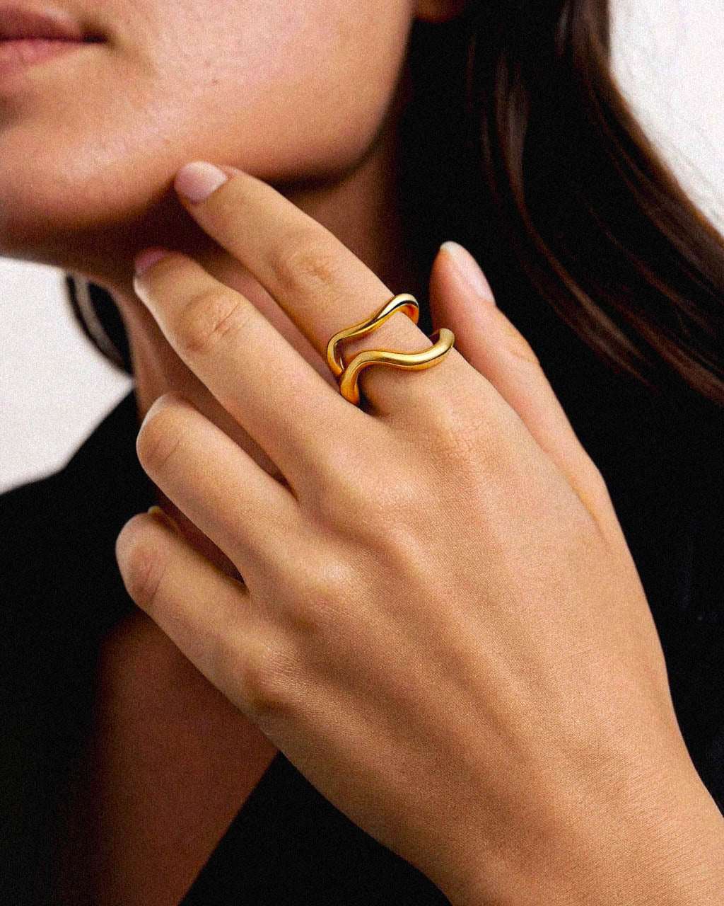 18K Gold Amberfall Ring worn – minimalist gold ring women by BILARRI