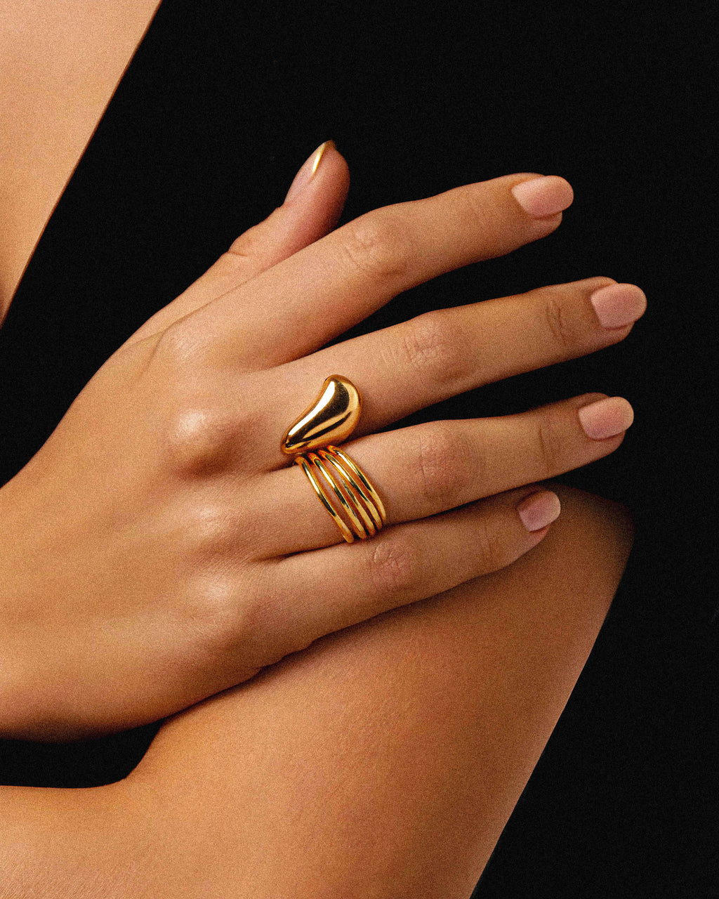 Gold Gift Ring Iliora jewellery – 18K plated stainless steel by BILARRI