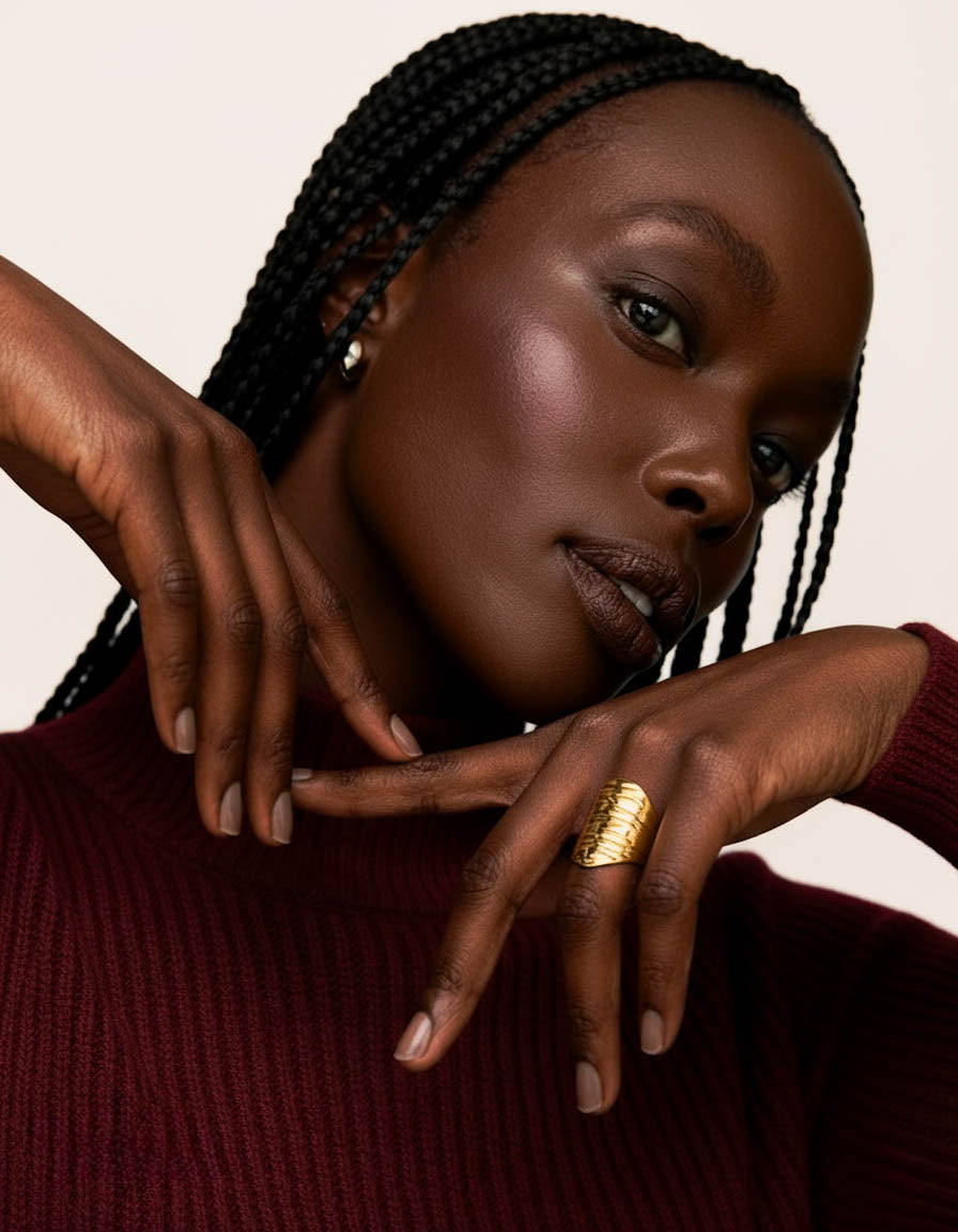 London Solid Gold Band Ring worn – tarnish-free waterproof by BILARRI