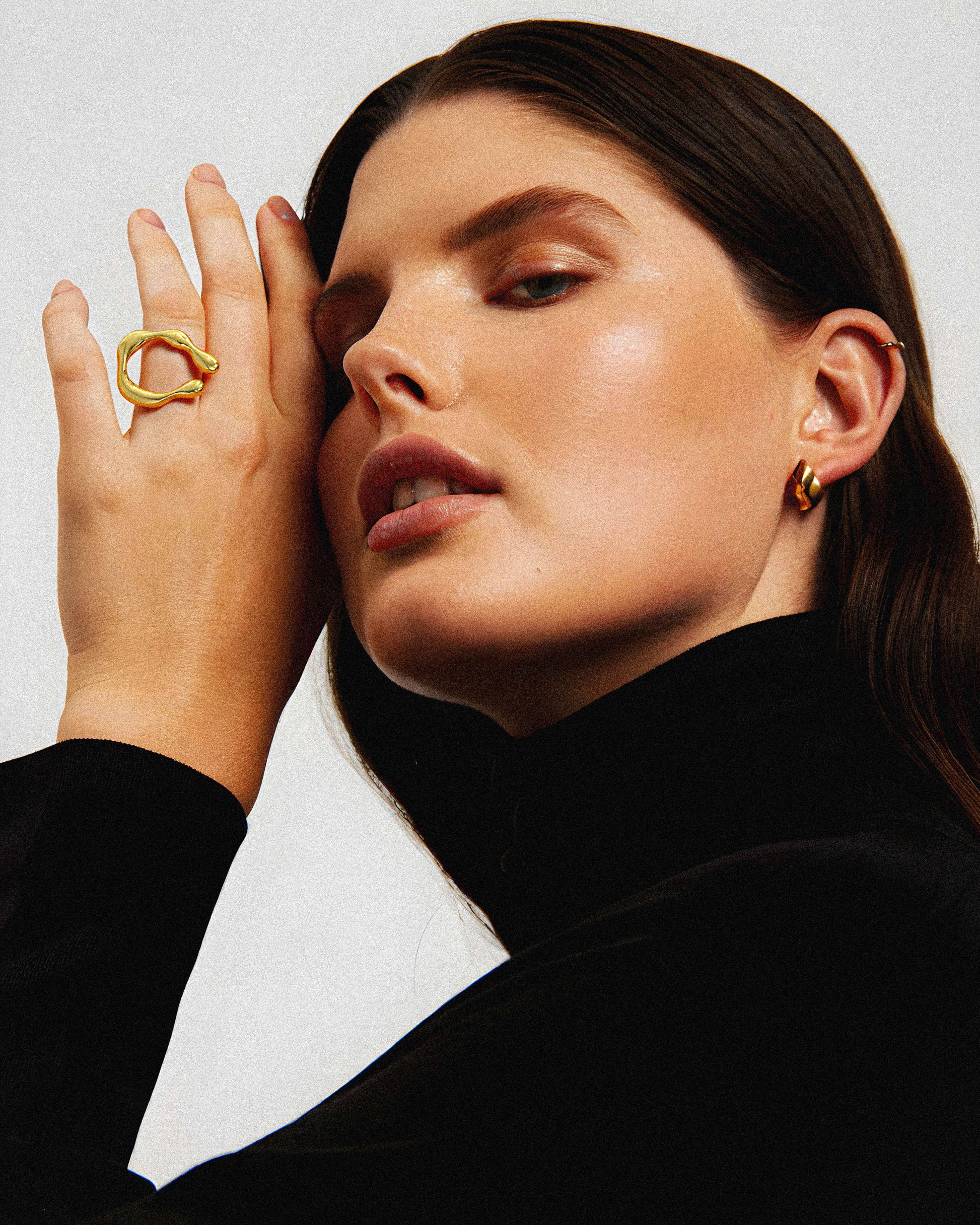 Geometric Gold Obsidian Ring worn – tarnish-free stainless steel by BILARRI