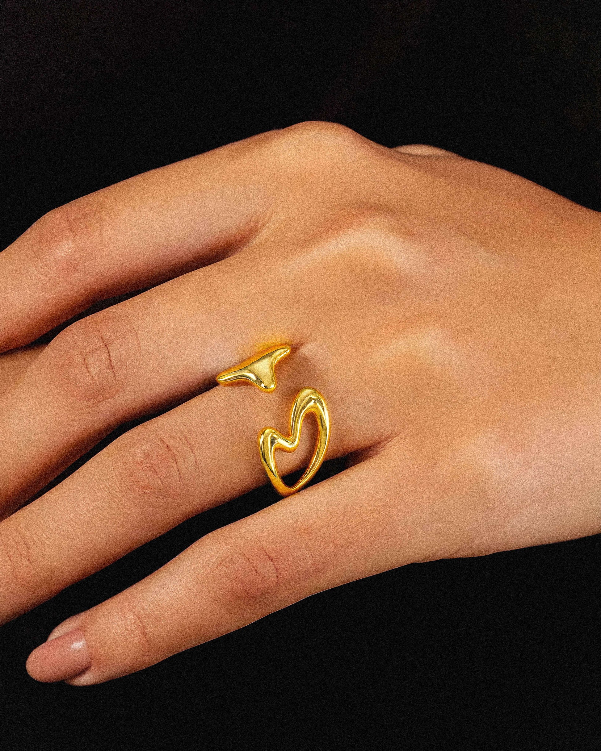 18K Gold Blushfire Ring jewellery – minimalist women by BILARRI