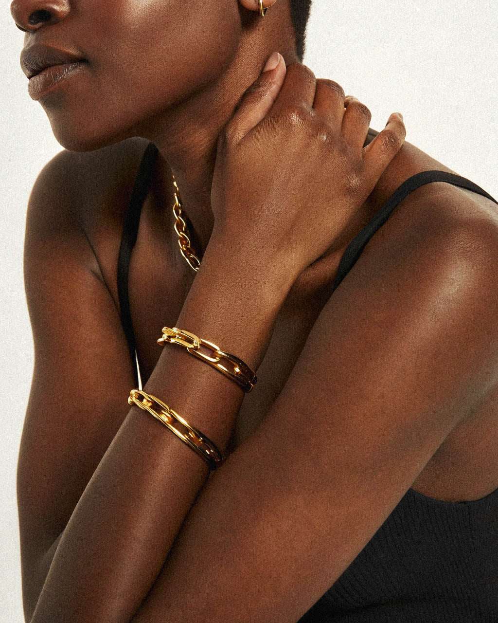 Emberlace Unisex Link Bracelet worn – 18K gold waterproof by BILARRI