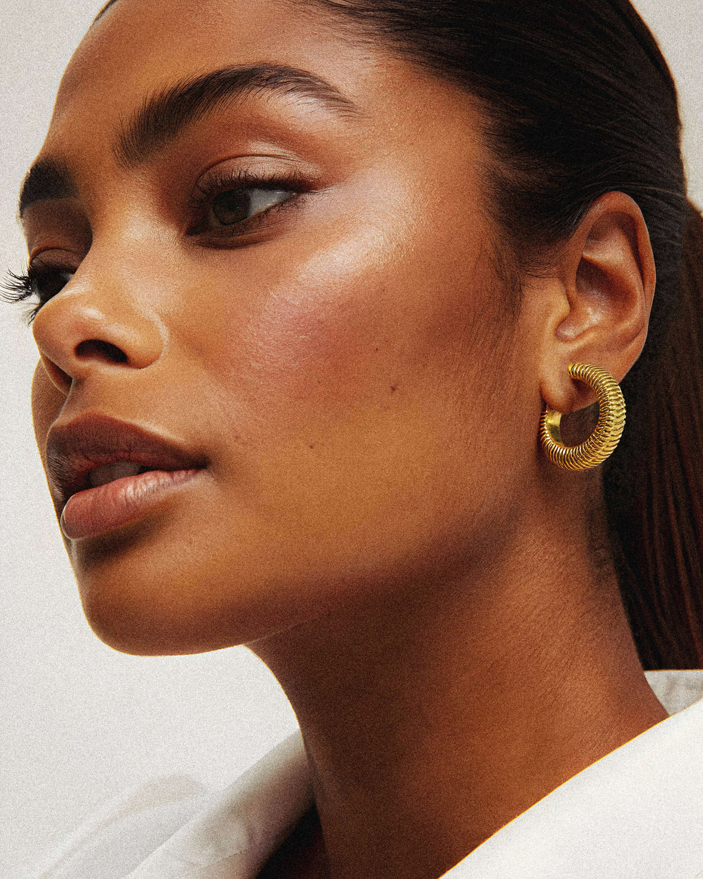 18K Gold Park Earrings jewellery – classic huggie hoops by BILARRI
