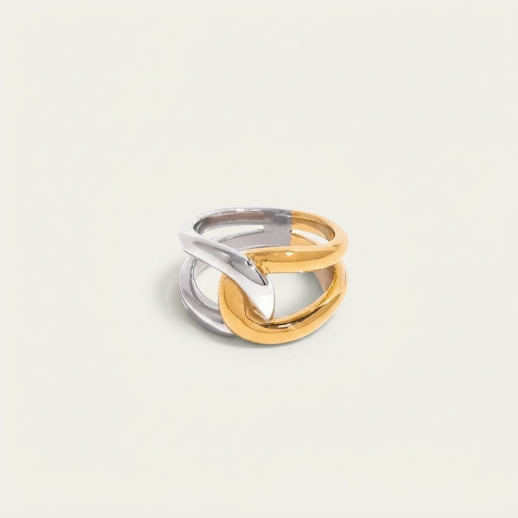 Two-Tone Gold and Silver Knot Ring BILARRI