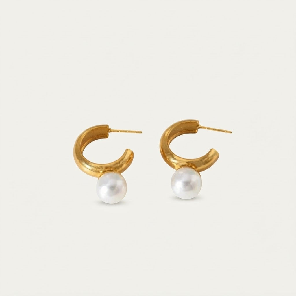 Sleek Gold Stud Earrings BILARRI