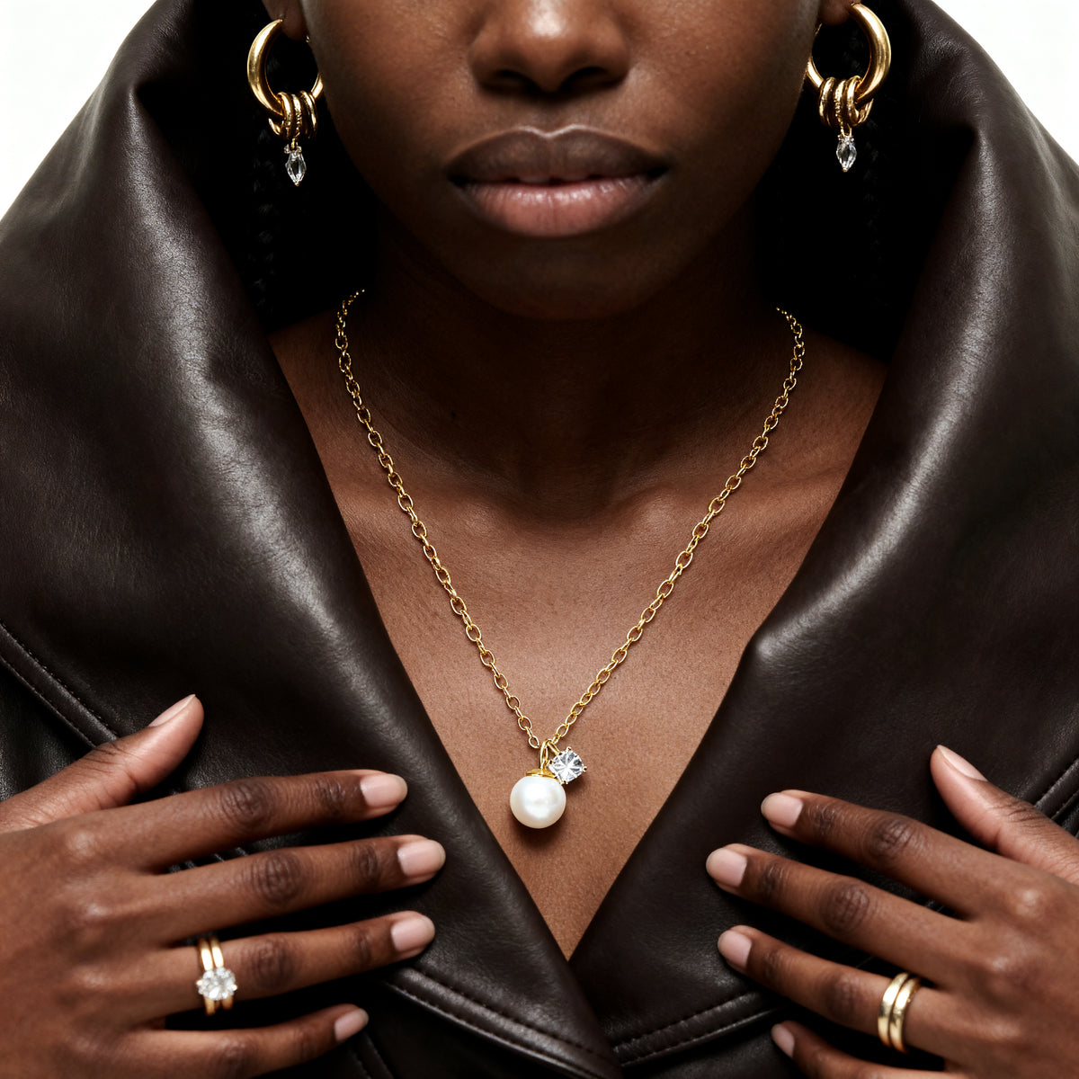 Gleam necklace