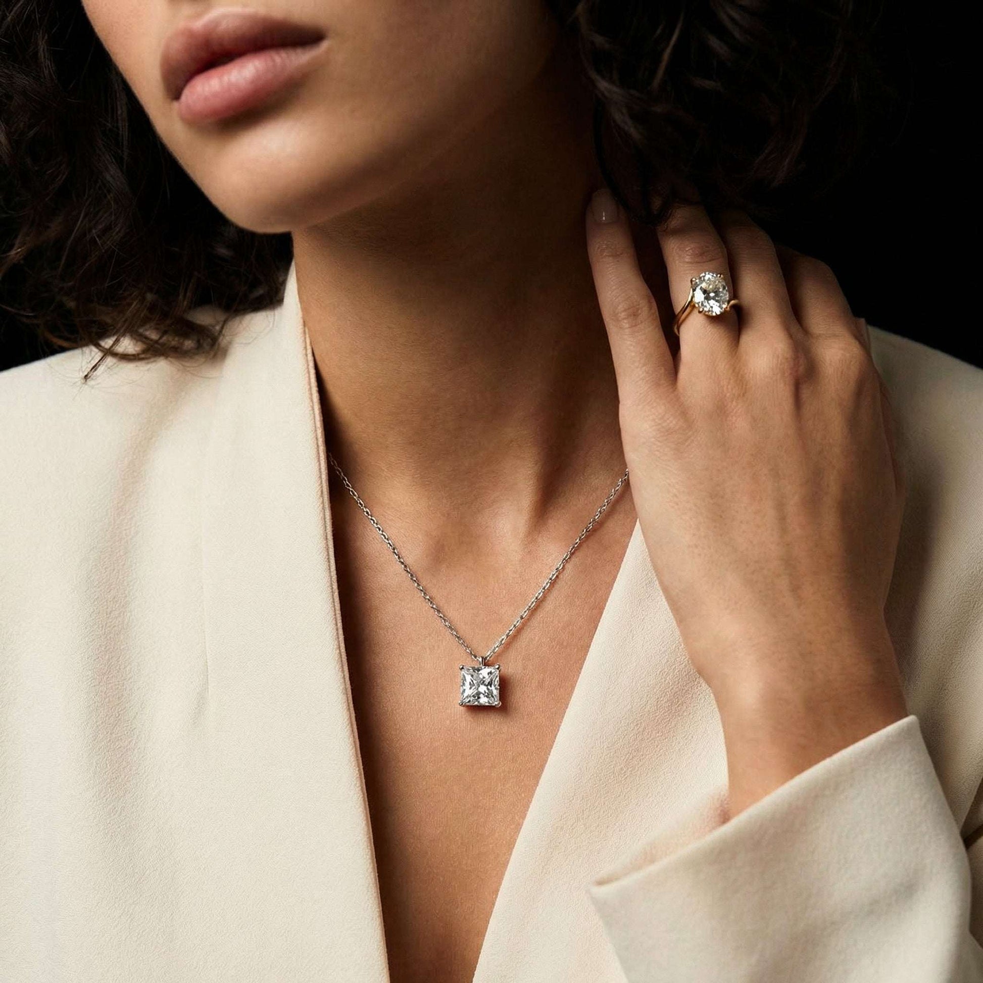 Facette Necklace