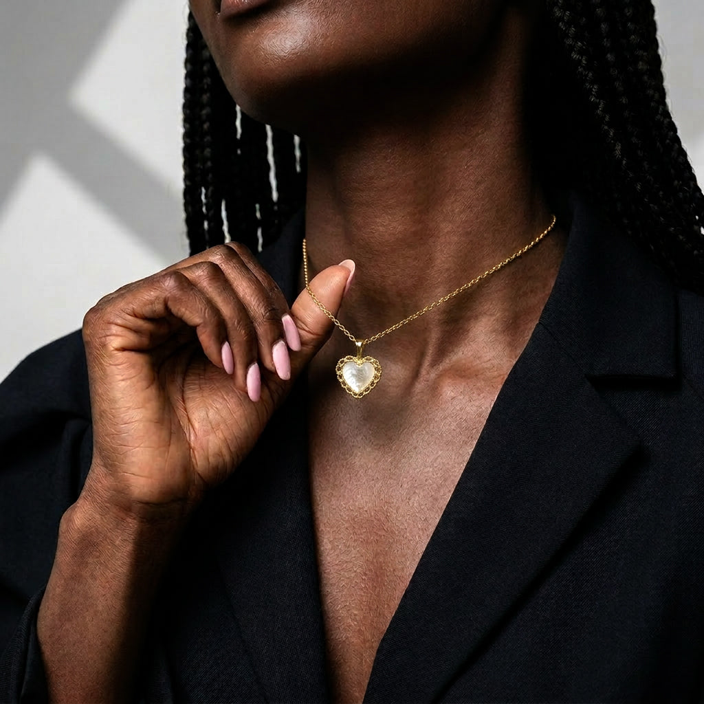 Amour Necklace