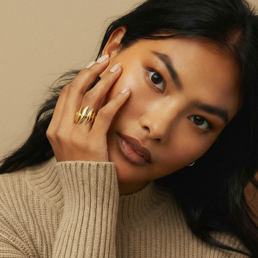 Spiral Crest Gold Ring worn – 18K waterproof stainless steel by BILARRI